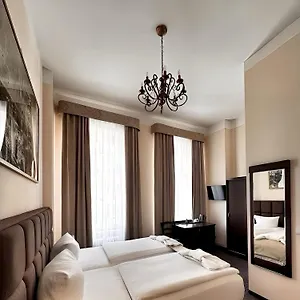 upper-room-hotel.find-berlin-hotels.com/